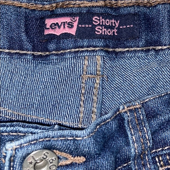 Levi shorty shorts - Picture 4 of 4